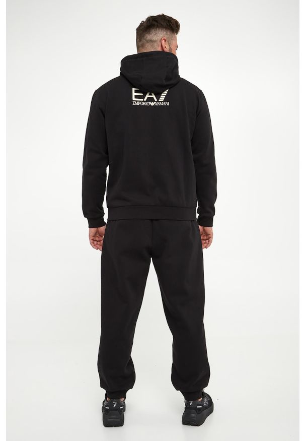 EA7 Emporio Armani - Dres. Materiał: dresówka