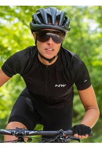 Koszulka rowerowa damska NORTHWAVE ACTIVE WMN Jersey czarna. Kolor: czarny. Materiał: jersey. Sport: kolarstwo