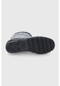 Karl Lagerfeld Kalosze KL47073.V00 damskie kolor czarny. Nosek buta: okrągły. Kolor: czarny. Materiał: materiał, guma. Wzór: gładki #5