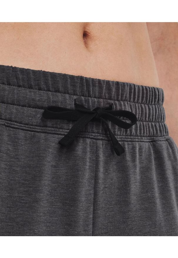 Spodnie dresowe dla kobiet Under Armour Rival Terry Jogger. Kolor: szary. Materiał: dresówka