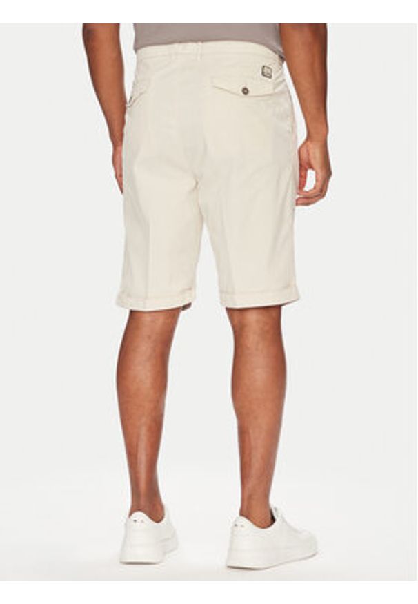 Guess Szorty materiałowe M5GD26 WH4GA Beżowy Regular Fit. Kolor: beżowy. Materiał: bawełna