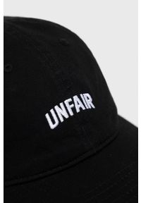 Unfair Athletics czapka bawełniana kolor czarny z aplikacją. Kolor: czarny. Materiał: bawełna. Wzór: aplikacja