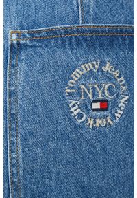 Tommy Jeans spódnica jeansowa DW0DW13405.9BYY mini prosta. Okazja: na co dzień. Stan: podwyższony. Kolor: niebieski. Materiał: materiał, denim, włókno. Styl: casual #2