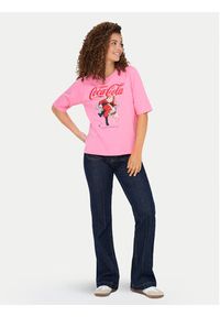 only - ONLY T-Shirt Coca Cola 15355794 Różowy Regular Fit. Kolor: różowy. Materiał: bawełna #7