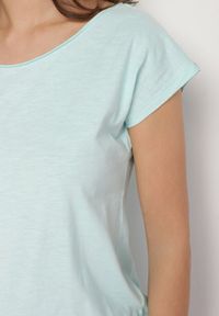 Born2be - Jasnozielony Bawełniany T-shirt w Klasycznym Stylu Raliessa. Okazja: na co dzień. Kolor: zielony. Materiał: bawełna. Sezon: lato, wiosna. Styl: klasyczny #4