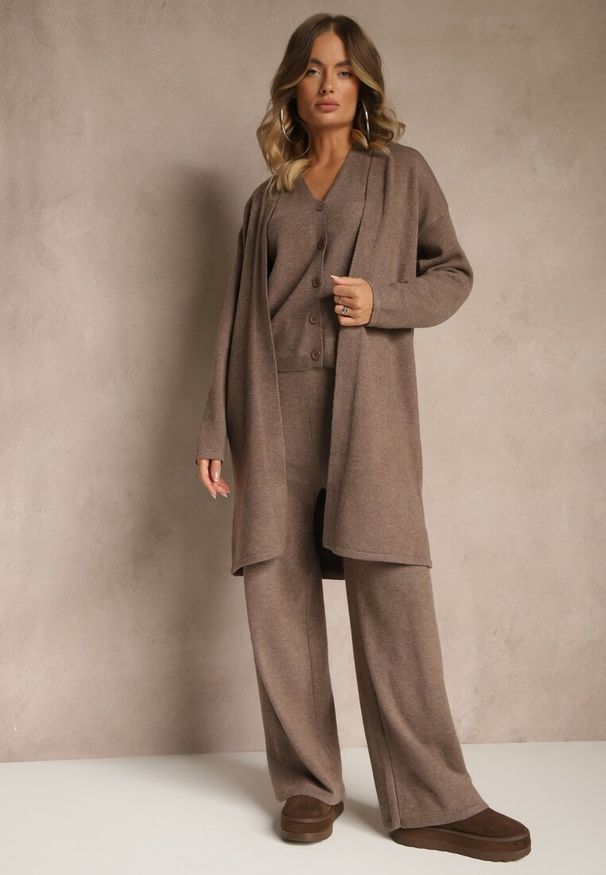 Renee - Brązowy Komplet z Dzianiny z Wełną Długi Kardigan Spodnie i Kamizelka Otizane. Kolekcja: plus size. Kolor: brązowy. Materiał: wełna, dzianina. Wzór: aplikacja