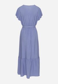 Born2be - Niebieska Wiskozowa Sukienka z Kopertowym Dekoltem z Paskiem Savorlisse. Okazja: na co dzień. Kolor: niebieski. Materiał: wiskoza. Wzór: aplikacja. Typ sukienki: kopertowe. Styl: casual, klasyczny #2