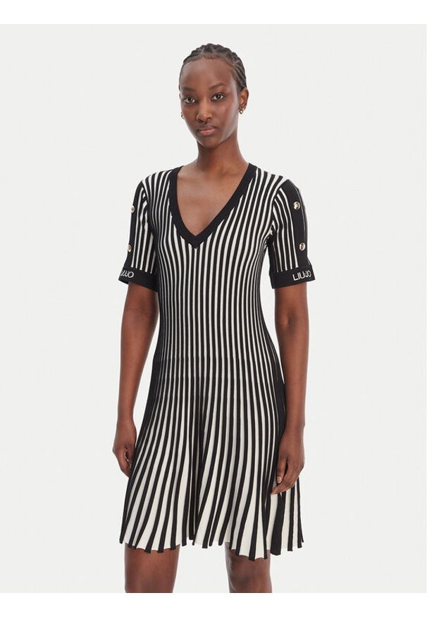 Liu Jo Sport Sukienka dzianinowa TA6062 MS55N Czarny Regular Fit. Kolor: czarny. Materiał: wiskoza. Typ sukienki: sportowe. Styl: sportowy