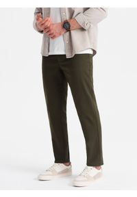 Ombre Clothing - Spodnie męskie chino SLIM FIT z delikatną teksturą - ciemnooliwkowe V4 OM-PACP-0190 - XXL. Kolor: oliwkowy. Materiał: materiał, bawełna #3