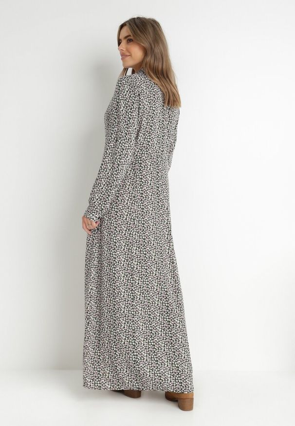 Born2be - Czarno-Biała Sukienka Hekadia. Okazja: na co dzień. Kolor: czarny. Materiał: wiskoza, tkanina. Długość rękawa: długi rękaw. Wzór: kwiaty. Typ sukienki: proste, koszulowe. Styl: casual. Długość: maxi