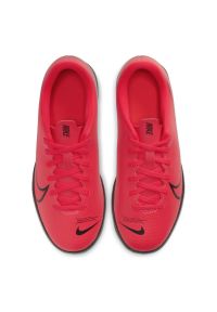 Buty halowe dla dzieci Nike Mercurial Vapor 13 Club IN AT8169. Zapięcie: sznurówki. Materiał: skóra, syntetyk. Szerokość cholewki: normalna #3