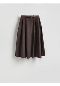 Reserved - Spódnica midi z paskiem - brązowy. Kolor: brązowy. Materiał: bawełna, tkanina #1