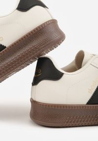 Renee - Beżowo-Czarne Sneakersy Sportowe z Ozdobnymi Paskami i Przeszyciami Wenilan. Zapięcie: pasek. Kolor: beżowy. Materiał: jeans. Wzór: paski #3