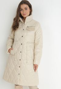 Born2be - Beżowa Kurtka za Kolano z Kołnierzem Pikowana Chloime. Kolor: beżowy. Materiał: materiał #1
