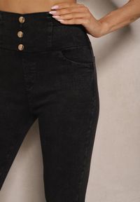 Renee - Czarne Spodnie z Bawełną Typu Skinny High Waist Ozdobione Cyrkoniami Sovzeki. Okazja: na co dzień. Stan: podwyższony. Kolor: czarny. Materiał: bawełna. Wzór: aplikacja. Styl: casual