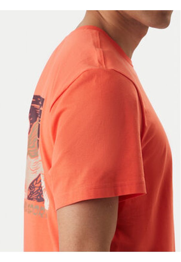 columbia - Columbia T-Shirt CSC™ 2155021 Pomarańczowy Regular Fit. Kolor: pomarańczowy. Materiał: bawełna