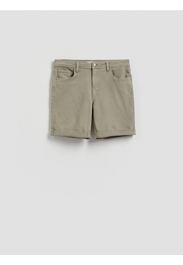 Reserved - Jeansowe szorty slim fit - zielony. Kolor: zielony. Materiał: jeans