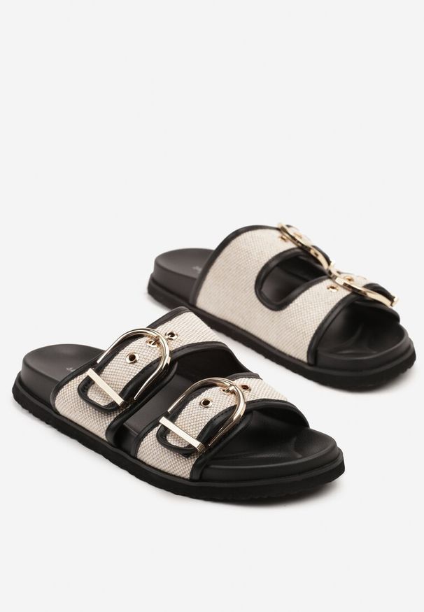 Born2be - Czarne Klapki z Plecionymi Paskami i Klamrami Milzedia. Okazja: na co dzień. Kolor: czarny. Wzór: aplikacja. Obcas: na płaskiej podeszwie. Styl: elegancki, casual