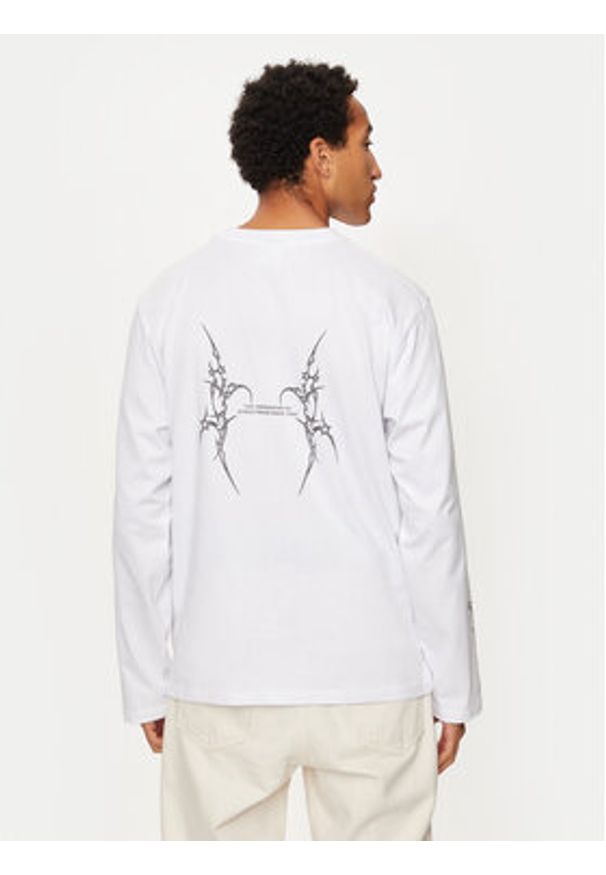 Karl Kani Longsleeve Small Signature Tribal 60240011 Biały Regular Fit. Kolor: biały. Materiał: bawełna. Długość rękawa: długi rękaw