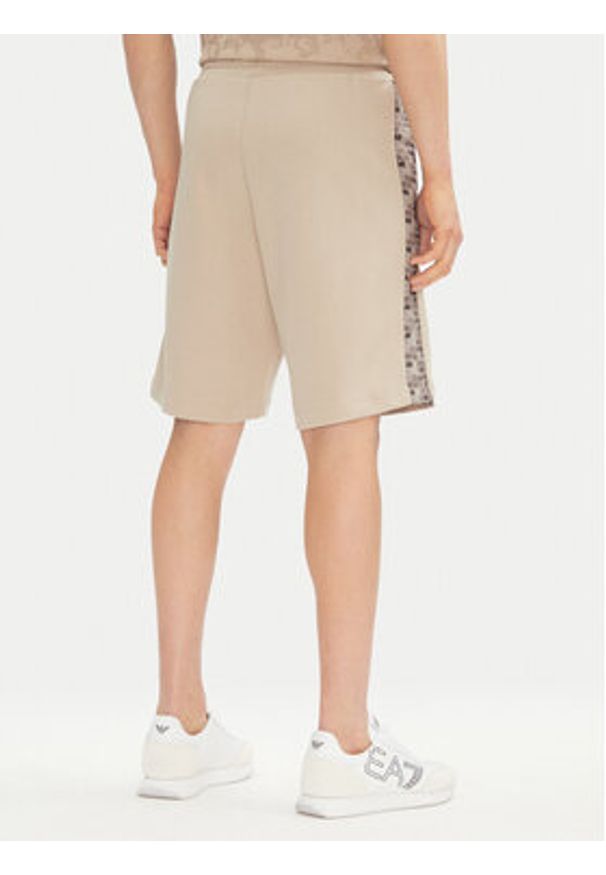 EA7 Emporio Armani Szorty sportowe 7M000217 AF12660 U6155 Beżowy Regular Fit. Kolor: beżowy. Materiał: syntetyk. Styl: sportowy