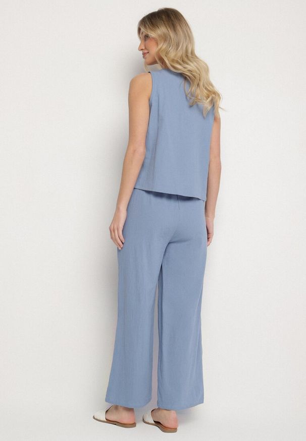 Born2be - Niebieski Komplet Bawełniany Koszulka bez Rękawów z Guzikami Spodnie z Gumką w Pasie Juliancella. Kolor: niebieski. Materiał: bawełna