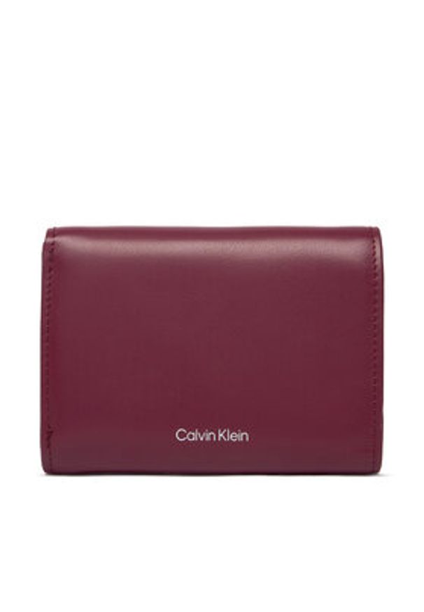 Calvin Klein Portfel Hardware Trifold With Zip Pocket LV04F1116G Różowy. Kolor: różowy. Materiał: skóra