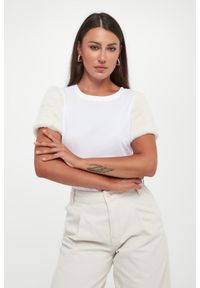 Armani Exchange - T-shirt damski z futerkiem ARMANI EXCHANGE. Materiał: futro #1