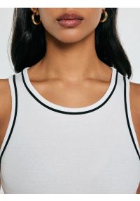 Big-Star - Top damski z kontrastowym wykoŅczeniem biały Lessa 100. Kolor: biały. Materiał: dzianina, materiał. Sezon: lato. Styl: elegancki, klasyczny, retro, sportowy #3