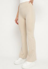 Born2be - Beżowe Legginsy Typu Dzwony z Wysokim Stanem Orralise. Okazja: na co dzień. Stan: podwyższony. Kolor: beżowy. Styl: casual
