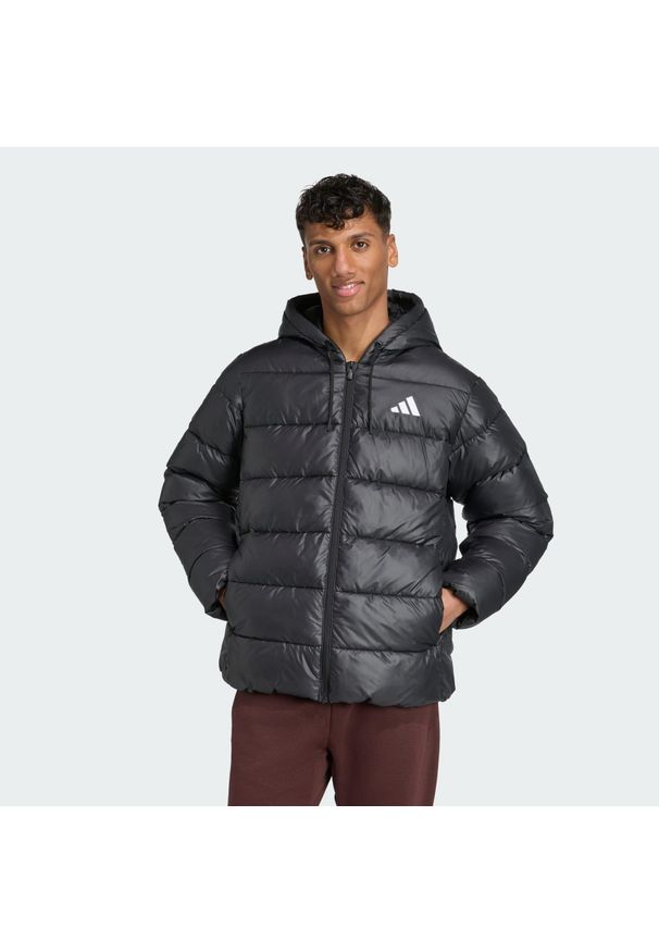Adidas - Kurtka z kapturem Essentials CLIMAWARM Synthetic Down Puffer. Typ kołnierza: kaptur. Kolor: czarny. Technologia: ClimaWarm (Adidas)