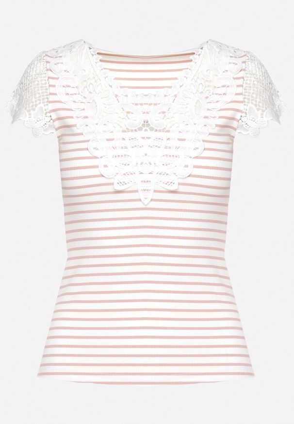 Born2be - Różowy Bawełniany T-shirt Koszulka z Krótkim Rękawem z Ozdobną Koronką przy Dekolcie Carines. Okazja: na co dzień. Kolor: różowy. Materiał: koronka, bawełna. Długość rękawa: krótki rękaw. Długość: krótkie. Wzór: koronka. Styl: elegancki, casual