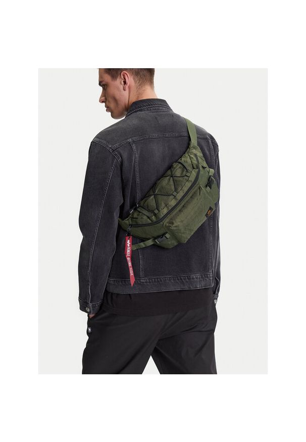 Nerka Alpha Industries. Kolor: brązowy