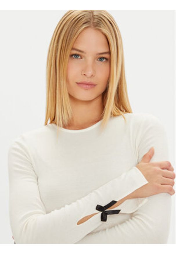 Gina Tricot Bluzka Bow Rib Top 22743 Beżowy Slim Fit. Kolor: beżowy. Materiał: syntetyk