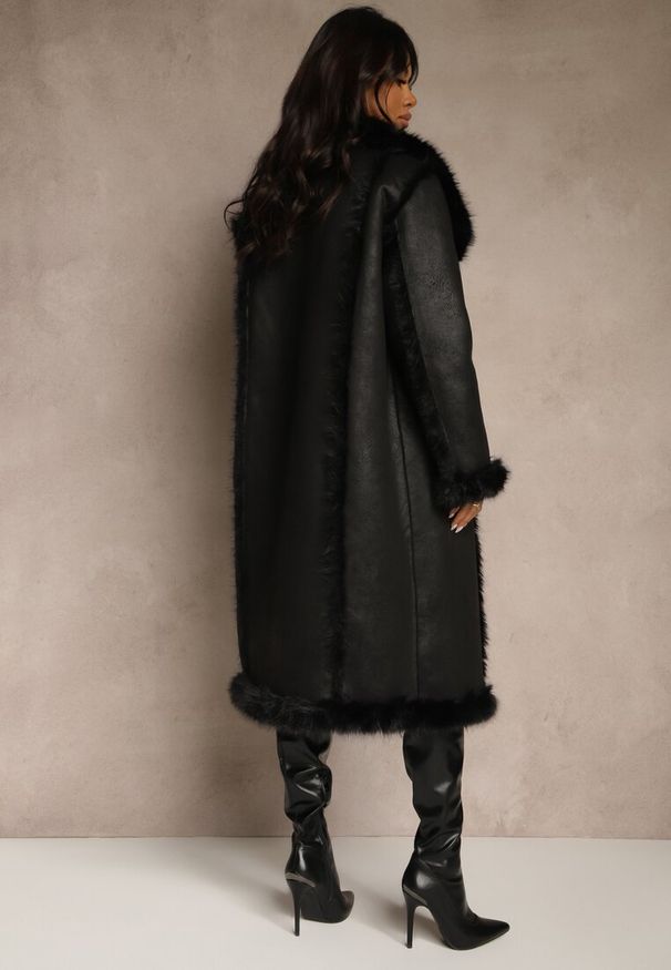 Renee - Czarny Dwurzędowy Płaszcz Futerko o Dwustronnym Kroju z Kołnierzem Nalaneva. Okazja: na co dzień, na imprezę. Kolor: czarny. Materiał: futro. Styl: klasyczny, casual, elegancki