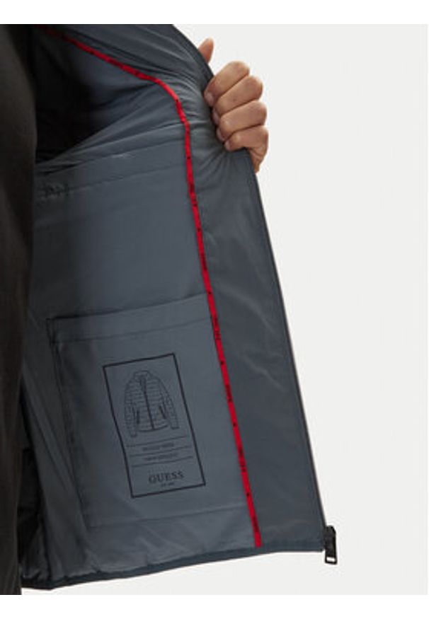 Guess Kurtka przejściowa M6RL0I WJ242 Niebieski Regular Fit. Kolor: niebieski. Materiał: syntetyk