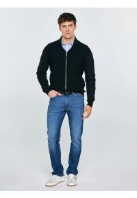 Big-Star - Sweter męski rozpinany ze stójką czarny Anton 906. Okazja: na co dzień. Typ kołnierza: kołnierzyk stójkowy. Kolor: czarny. Materiał: bawełna, dzianina. Wzór: haft, ze splotem. Styl: sportowy, klasyczny, casual, elegancki #4