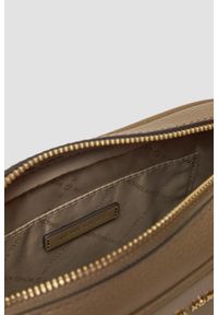 Michael Kors - MICHAEL KORS Brązowa listonoszka skórzana. Kolor: brązowy. Materiał: skórzane. Styl: klasyczny, casual, elegancki #5