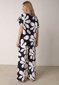 Born2be - Niebieski Komplet z Wiskozy Bluzka z Falbankami i Szerokie Spodnie w Liście Thalla. Kolor: niebieski. Materiał: wiskoza #2