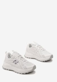 Renee - Białe Sneakersy na Platformie z Wstawkami z Siateczki Epionna. Kolor: biały. Obcas: na platformie #4