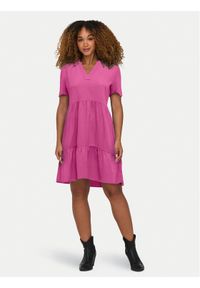 only - ONLY Sukienka letnia Tiri-Caro 15310970 Różowy Regular Fit. Kolor: różowy. Materiał: wiskoza. Sezon: lato