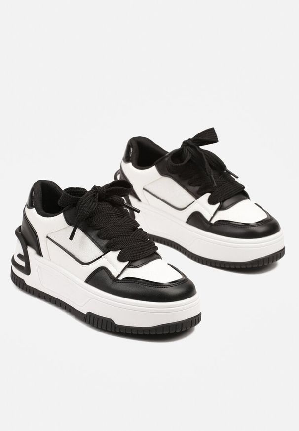 Born2be - Czarno-Białe Sneakersy na Grubej Tłoczonej Podeszwie Deoliera. Okazja: na co dzień. Nosek buta: okrągły. Kolor: czarny. Materiał: jeans. Wzór: gładki