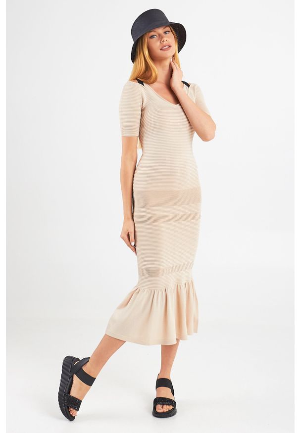 SUKIENKA Patrizia Pepe. Styl: elegancki