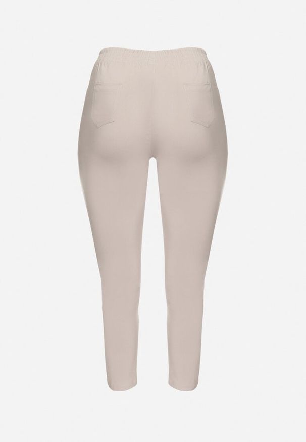 Born2be - Beżowe Spodnie z Wiskozą z Gumką w Talii i Aplikacjami przy Nogawkach Stellorie. Okazja: na co dzień. Kolekcja: plus size. Kolor: beżowy. Materiał: wiskoza. Wzór: aplikacja. Styl: elegancki, casual