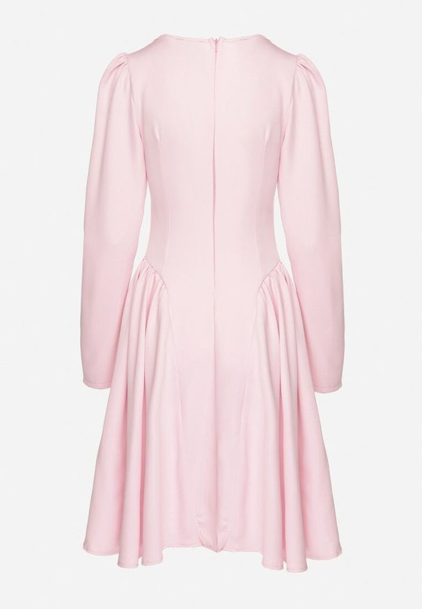 Born2be - Różowa Rozkloszowana Sukienka z Usztywnianymi Miseczkami Tillimara. Kolor: różowy. Typ sukienki: dopasowane