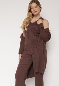 Born2be - Brązowy Komplet Dzianinowy z Bawełną Spodnie Kamizelka i Długi Kardigan Meviravia. Kolor: brązowy. Materiał: bawełna, dzianina #6