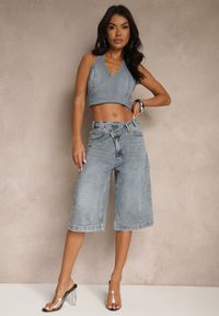 Renee - Niebieskie Asymetryczne Szorty Jeansowe Typu Bermudy Lilista. Okazja: na co dzień, na imprezę, na spacer. Stan: podwyższony. Kolor: niebieski. Materiał: jeans. Długość: długie. Sezon: lato. Styl: elegancki, casual