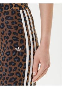 Adidas - adidas Legginsy Leopard 3-Stripes JW7308 Brązowy Slim Fit. Kolor: brązowy. Materiał: bawełna