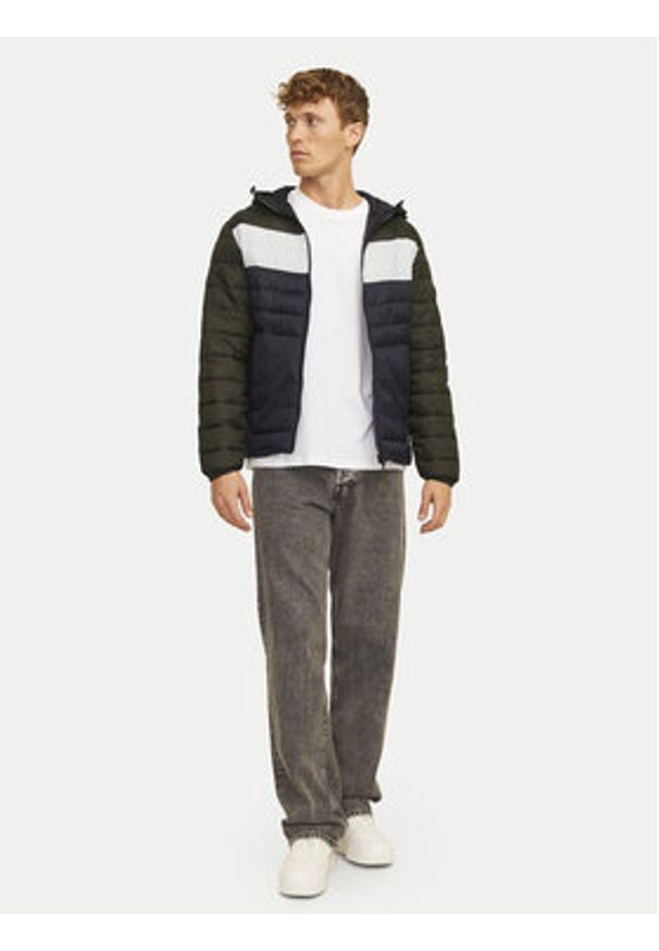 Jack & Jones - Jack&Jones Kurtka zimowa Sprint 12258441 Czarny Regular Fit. Kolor: czarny. Materiał: syntetyk. Sezon: zima