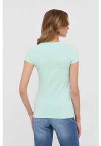 Guess t-shirt damski kolor turkusowy. Okazja: na co dzień. Kolor: turkusowy. Materiał: bawełna. Wzór: aplikacja. Styl: casual #5