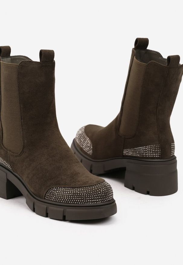 Born2be - Zielone Botki Sztyblety na Niskim Słupku Zdobione Cyrkoniami Tatitha. Okazja: na co dzień. Nosek buta: okrągły. Kolor: zielony. Materiał: jeans. Wzór: aplikacja. Obcas: na słupku. Styl: klasyczny, elegancki, casual